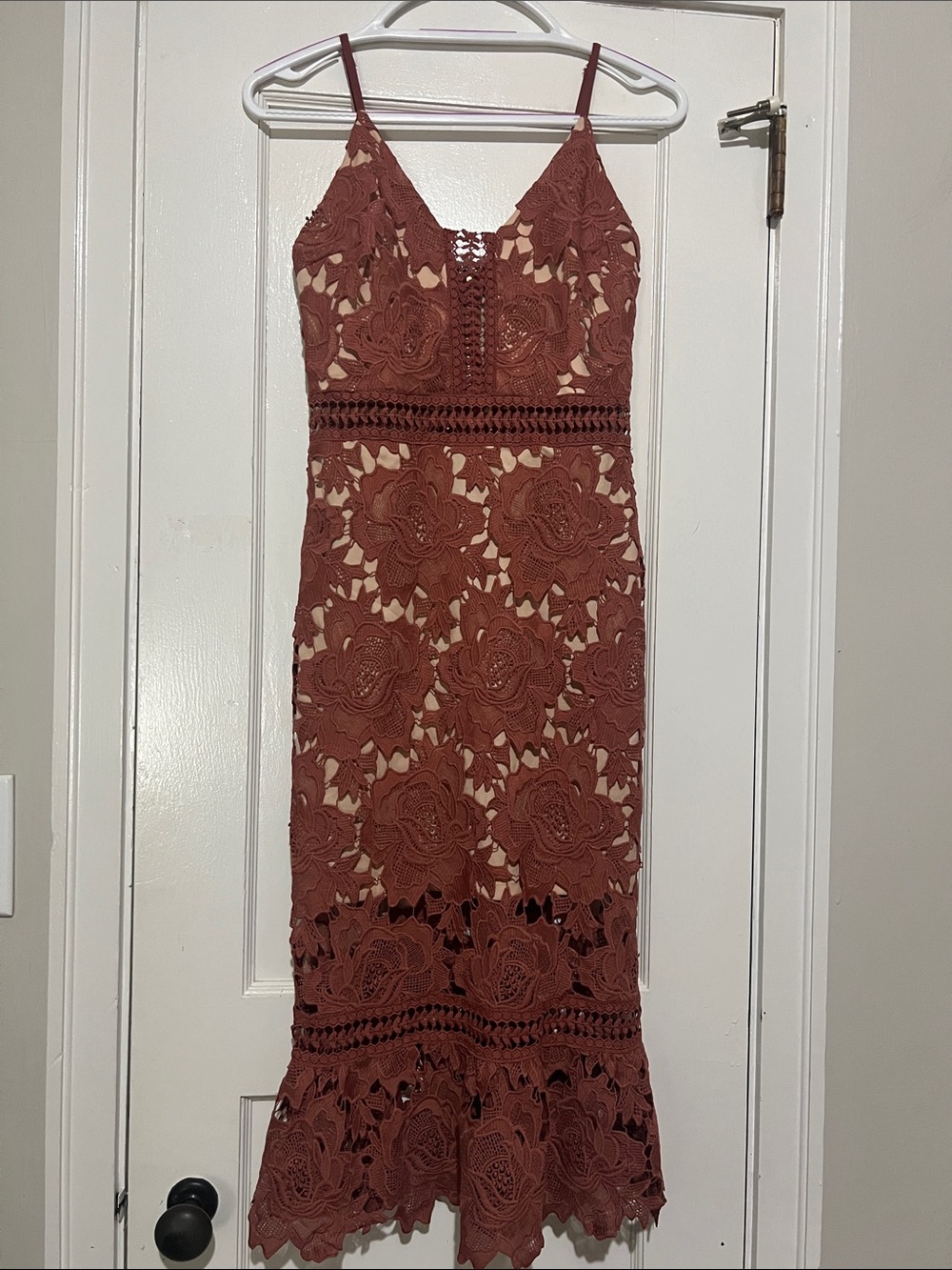 Pre Owned Gianni Bini Rose Lace Midi Dress with Floral Crochet size XS